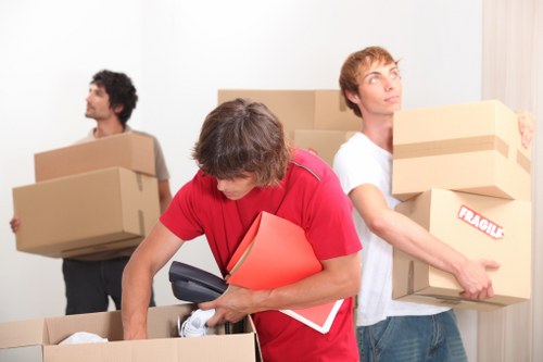 Unpacking services in Poplar arranged for organized home relocation